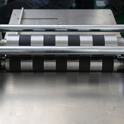 Máy lắp ráp pin bán tự động Máy cắt điện cực 500mm